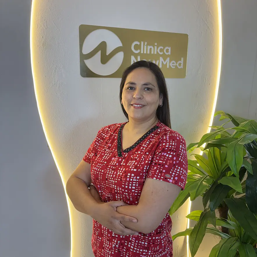 Macarena Avezón C.